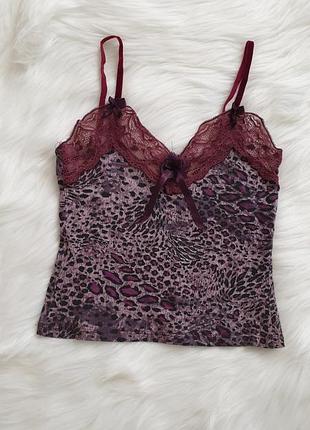 Топ на бретелях