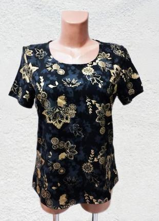 Чарівна блузка з ефектним золотисто-чорним принтом датського бренду vila