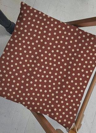 Подушка на стул с завязками горох на коричневом фоне 40х40х4 см (pz_23f012)1 фото