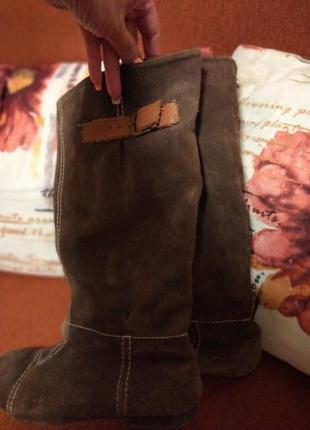 Подарок при покупке любых сапог.