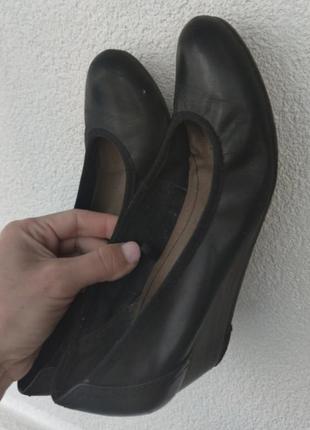 Кожаные туфли на танкетке tamaris1 фото