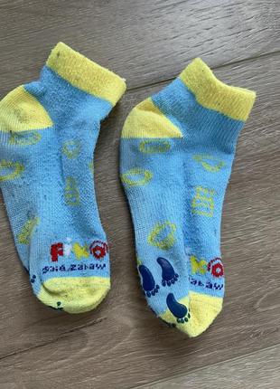 Чудові шкарпетки на дівчинку 3-4 роки2 фото