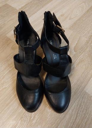 Черные закрытые босоножки на толстом каблуке select 39 р.2 фото