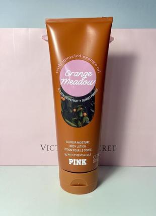 Парфумований лосьйон для тіла victoria's secret pink orange meadow body lotion, 236 мл