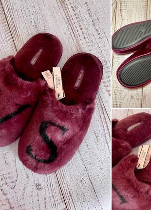 Домашні жіночі капці хутряні victoria's secret closed toe faux fur slipper kir з логотипом бордового7 фото