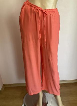 Легкі свобідні коралові штани/ xl/ brend janina
