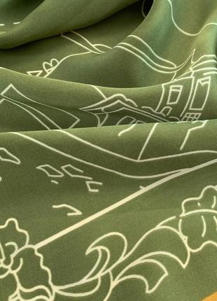 Шелковый платок шейный оливковый силуэты города 53*53 см8 фото