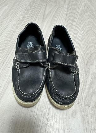 Мокасины обуви для мальчика