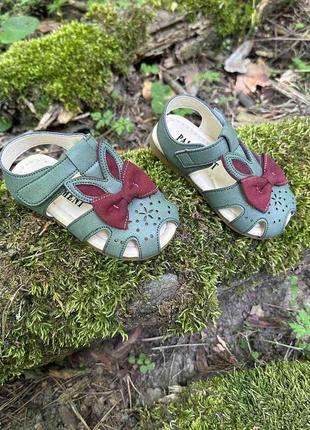 Босоніжки кролик