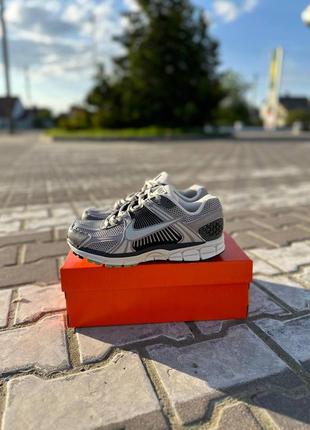 Кроссовки nike zoom vomero 5 grey7 фото