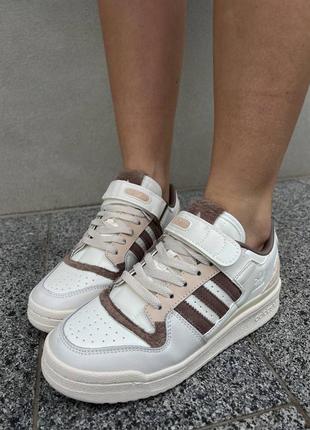 Кросівки жіночі adidas low forum 84