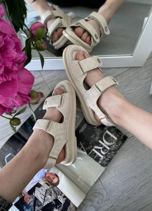 Сандалі у стилі chanel sandals beige3 фото