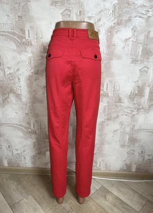 Красные брюки 3