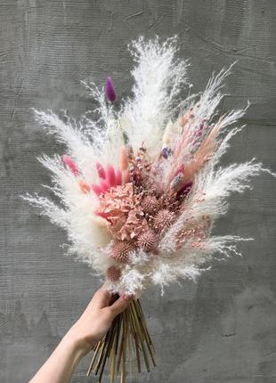 Воздушный букет из сухоцветов и стабилизированных цветов . свадебный букет
