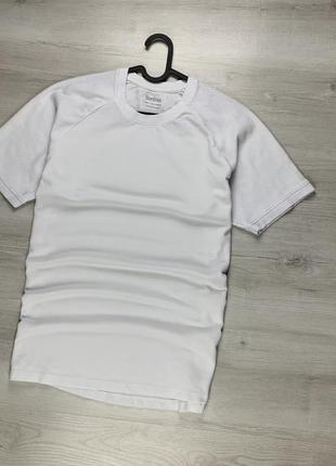 Футболка bershka