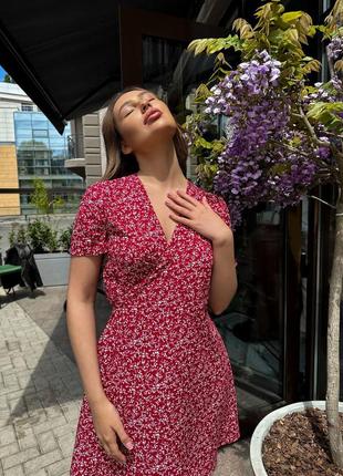 Легка літня сукня з штапелю з квітковим принтом7 фото