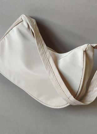 Нейлоновая светло-бежевая сумочка