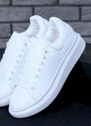 Жіночі шкіряні білі кросівки alexander mcqueen full white. маквин осінні, демісезонні