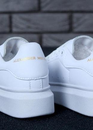 Жіночі шкіряні білі кросівки alexander mcqueen full white. маквин осінні, демісезонні4 фото