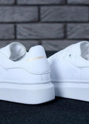 Жіночі шкіряні білі кросівки alexander mcqueen full white. маквин осінні, демісезонні8 фото