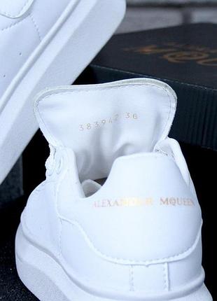 Жіночі шкіряні білі кросівки alexander mcqueen full white. маквин осінні, демісезонні9 фото