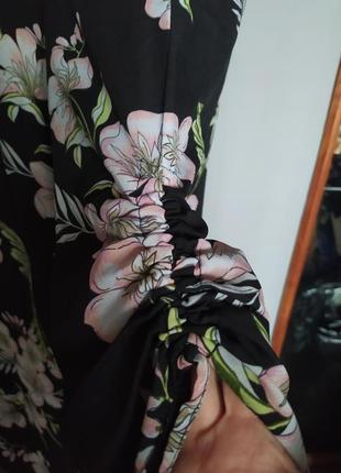 Платье - туника прямой крой черное разноцветные цветы4 фото