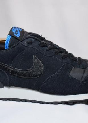 Black nike air vortex discount