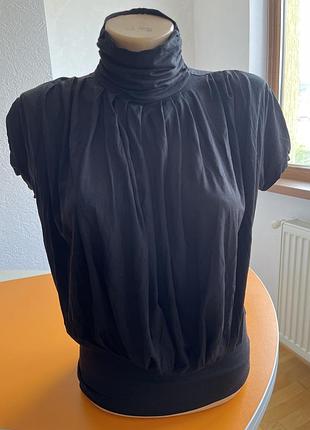 Футболка жиноча