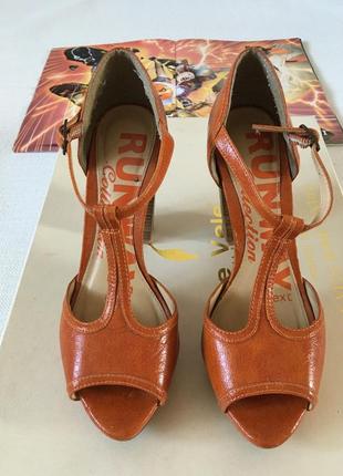 Next босоніжки p37