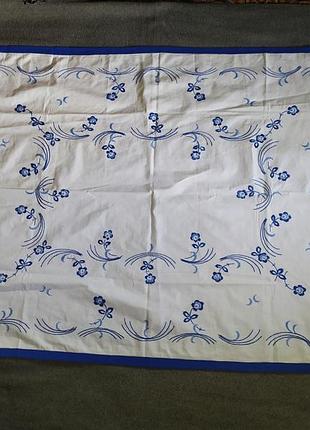 Скатертина з вишивкою. бавовна