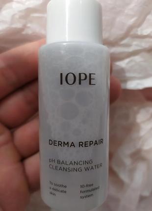 Очищающая вода с кипарисом iope derma repair ph balancing cleansing water 50ml1 фото