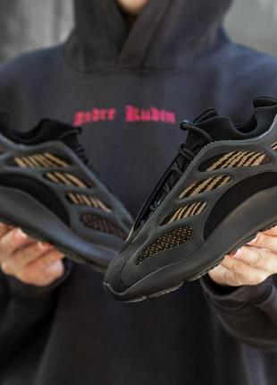 Мужские кроссовки adidas yeezy boost 700 v3 clay brown 40-41-42-43-44-455 фото