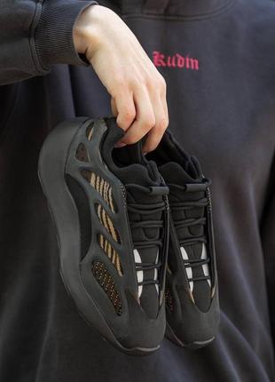 Мужские кроссовки adidas yeezy boost 700 v3 clay brown 40-41-42-43-44-451 фото