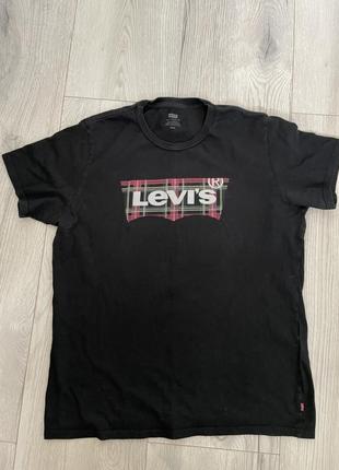 Футболка levis