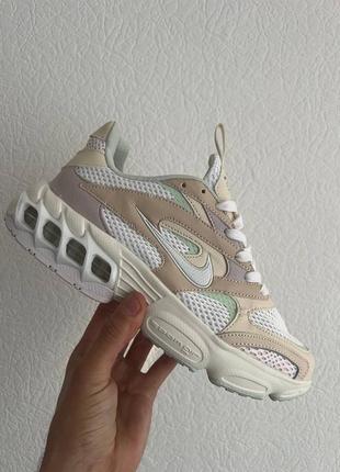 Кроссовки nike air zoom beige