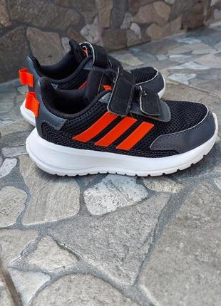 Кросівки adidas 24р .