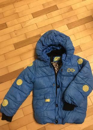 Зимняя куртка на возраст 2-3года.