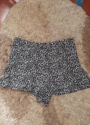 Шорти