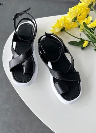 Босоножки переплет кожа