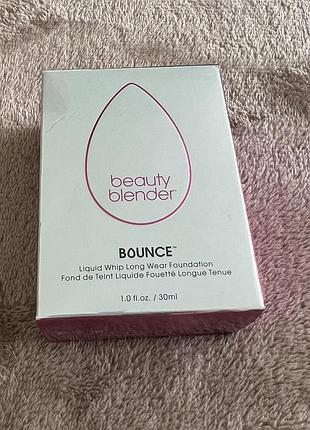 Тональна основа beautyblender bounce liquid whip long wear foundation