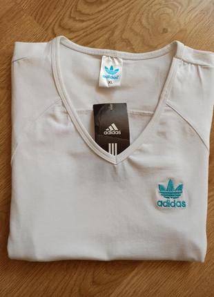 Футболка adidas женская