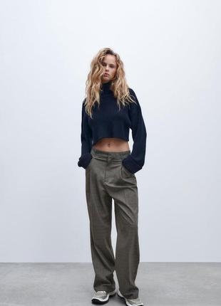 Брюки палаццо полной длины с защипами zara - s - серые в клетку