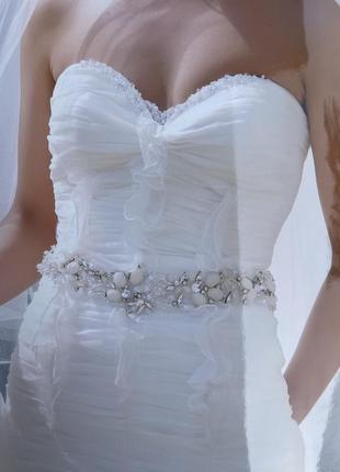 Весільна брендова сукня