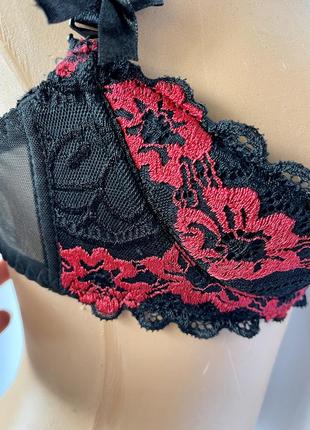 Открытый эротический бра без чашечек черный с красными цветамиaxami игровой лиф бюст7 фото