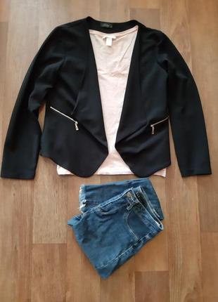 Чёрный пиджак с узорной текстурой