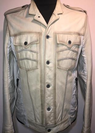 Кожаная куртка emporio armani (size m) в хорошем состоянии