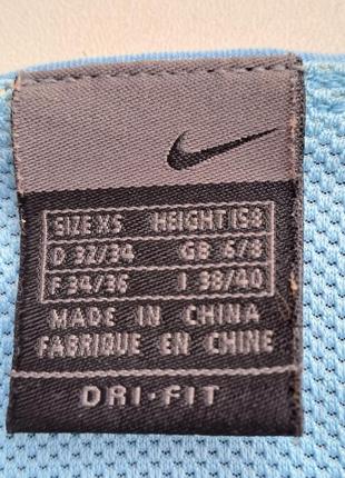 (952) отличная спортивная майка nike dri fit ,внутри с топом /размер 6/8