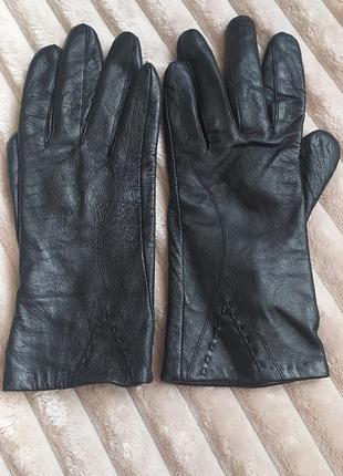 Жіночі шкіряні рукавички