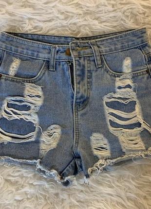 Шорты джинсовые
