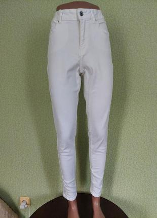 Белые стрейчевые джинсы6 фото